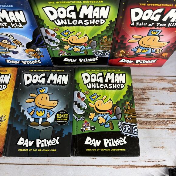 Dog Man Lot of 7 Hardcover Books Dav Pilkey Graphic Novel Series - Picture 3 of 5